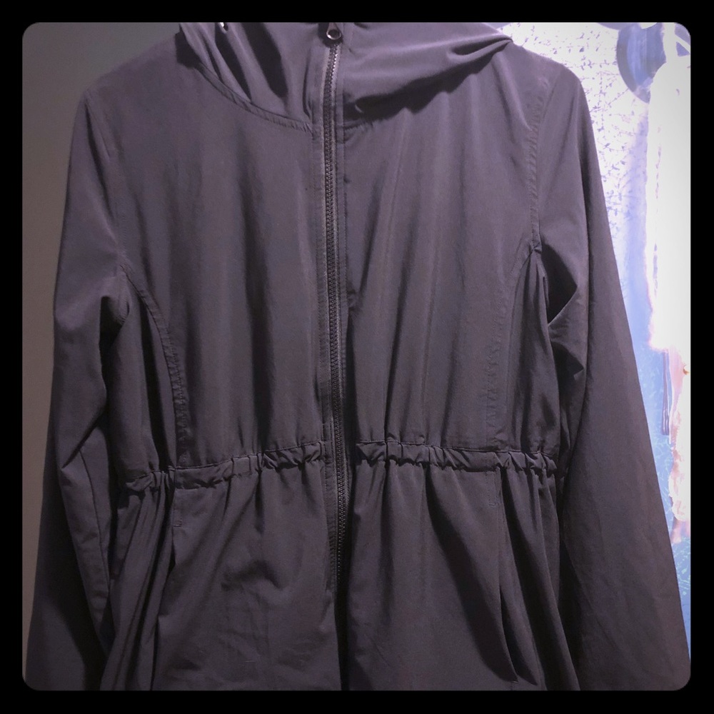 Lululemon Jacket - Size 6